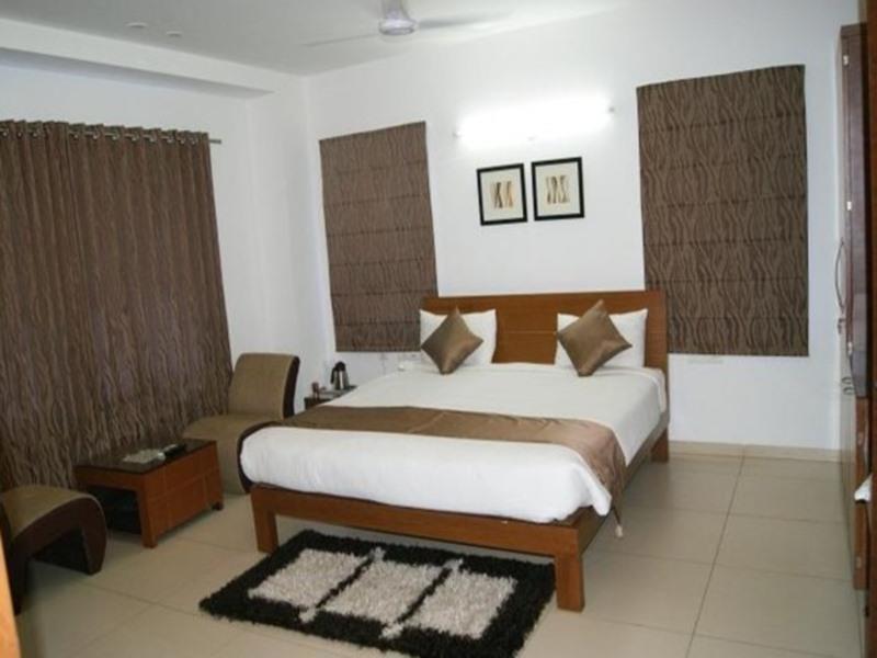 Oyo 14502 Hotel Hill View Guest House Hitech City Hyderabad Bagian luar foto